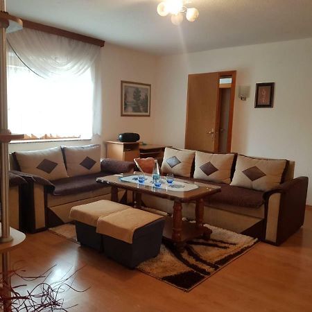 Kuca Za Odmor Sarcevic Apartment Prozor Luaran gambar
