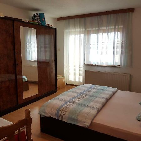 Kuca Za Odmor Sarcevic Apartment Prozor Luaran gambar