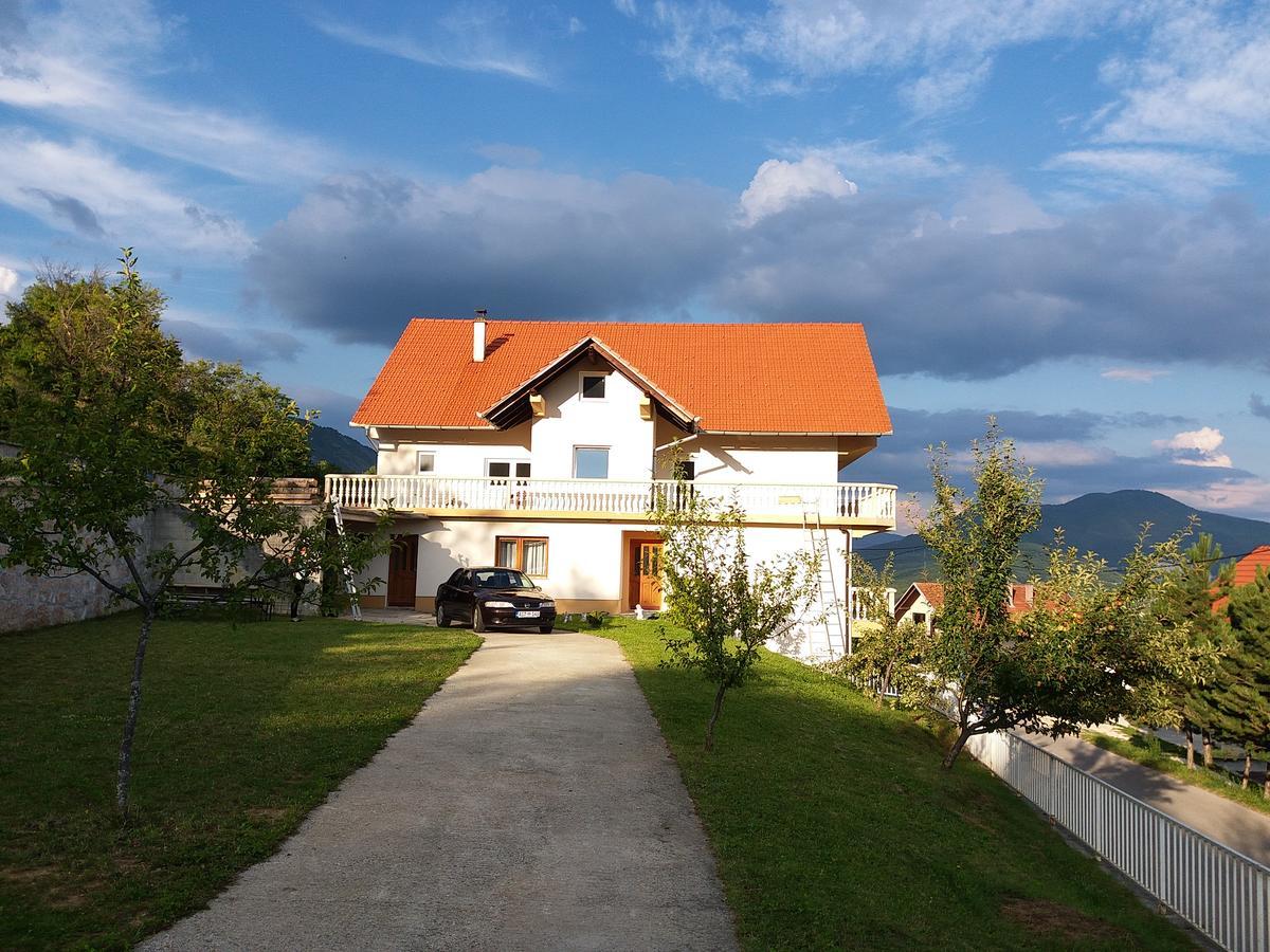 Kuca Za Odmor Sarcevic Apartment Prozor Luaran gambar