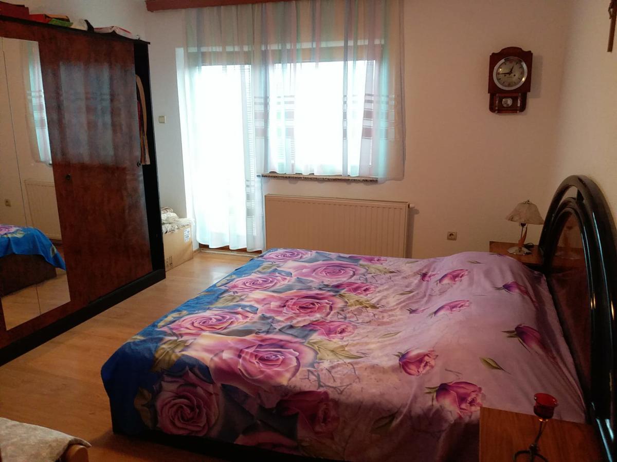 Kuca Za Odmor Sarcevic Apartment Prozor Luaran gambar