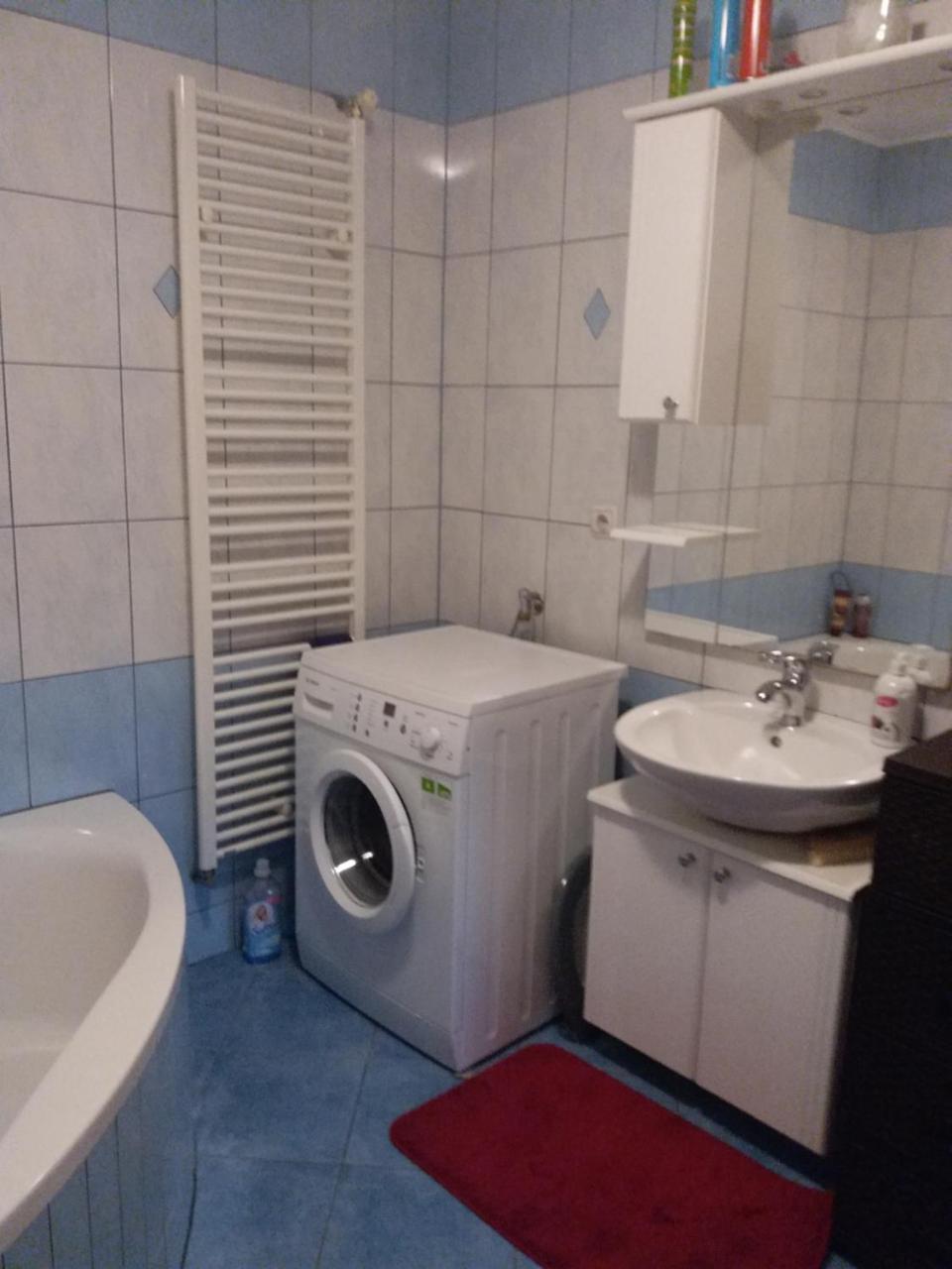 Kuca Za Odmor Sarcevic Apartment Prozor Luaran gambar