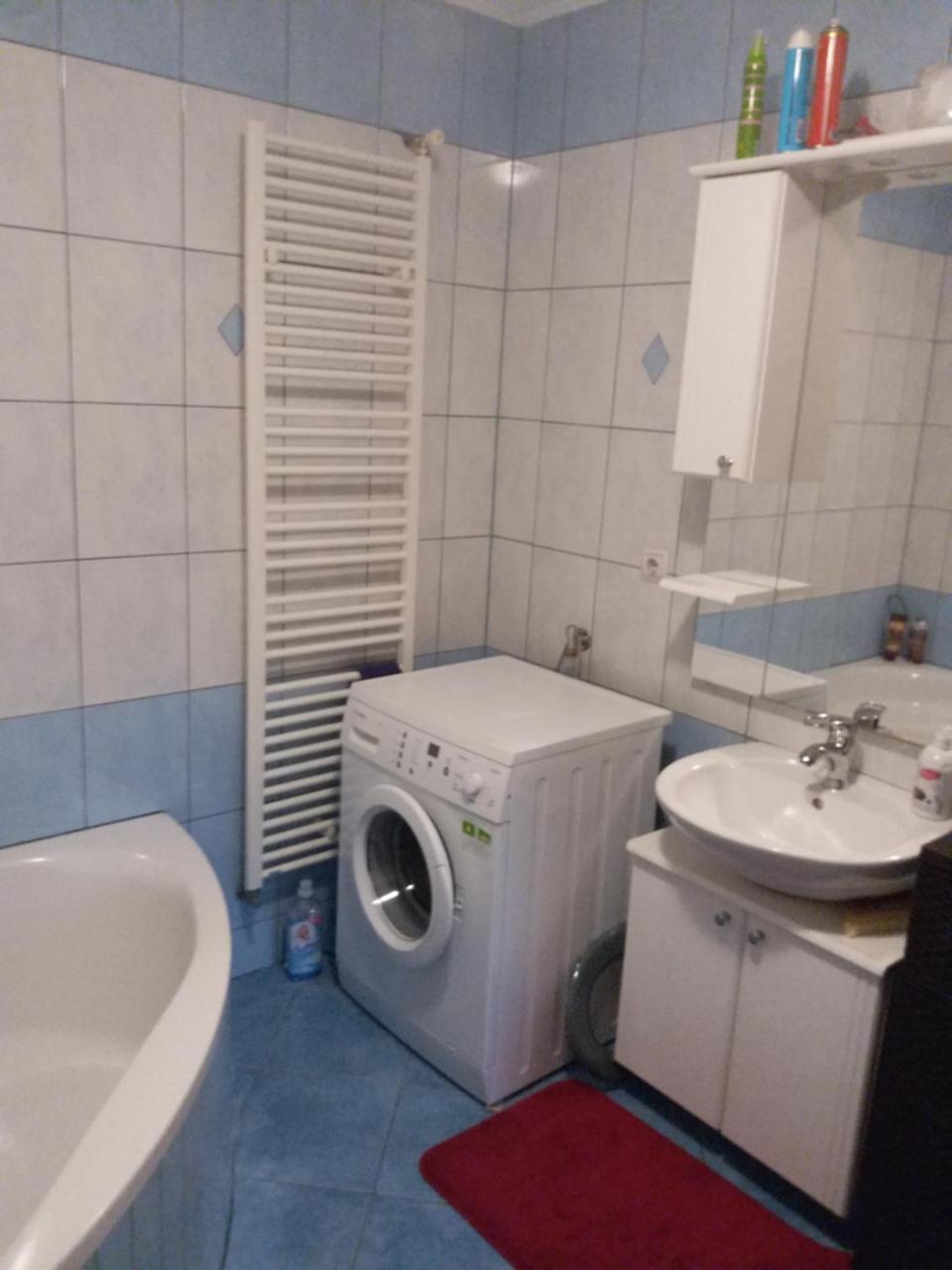 Kuca Za Odmor Sarcevic Apartment Prozor Luaran gambar